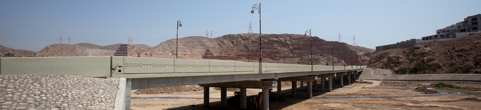 Design and Construction of Wadi Bridges and Culverts in Al Qurm